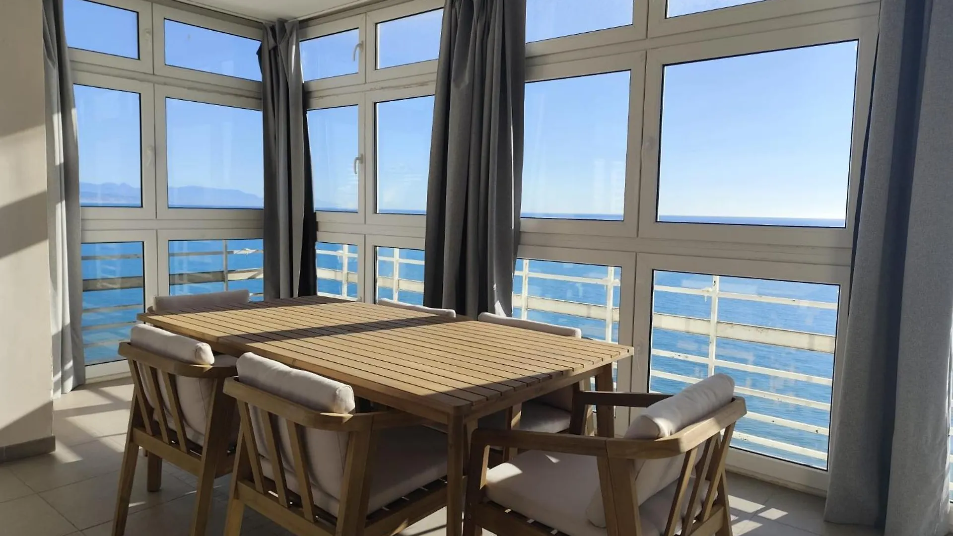 Apartamentos La Roca Rentals Torremolinos 0*,