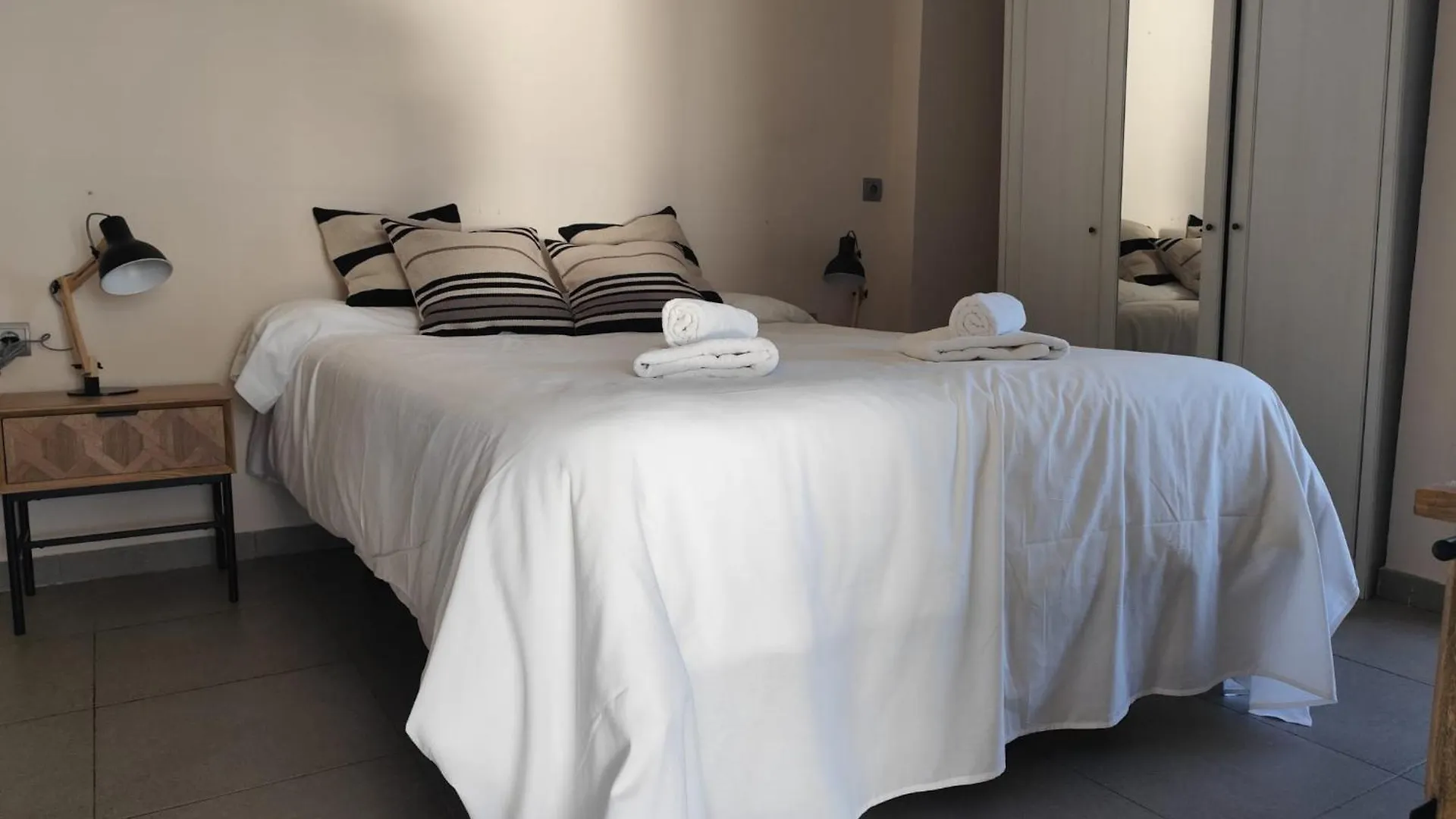Apartamentos La Roca Rentals Torremolinos Apartment