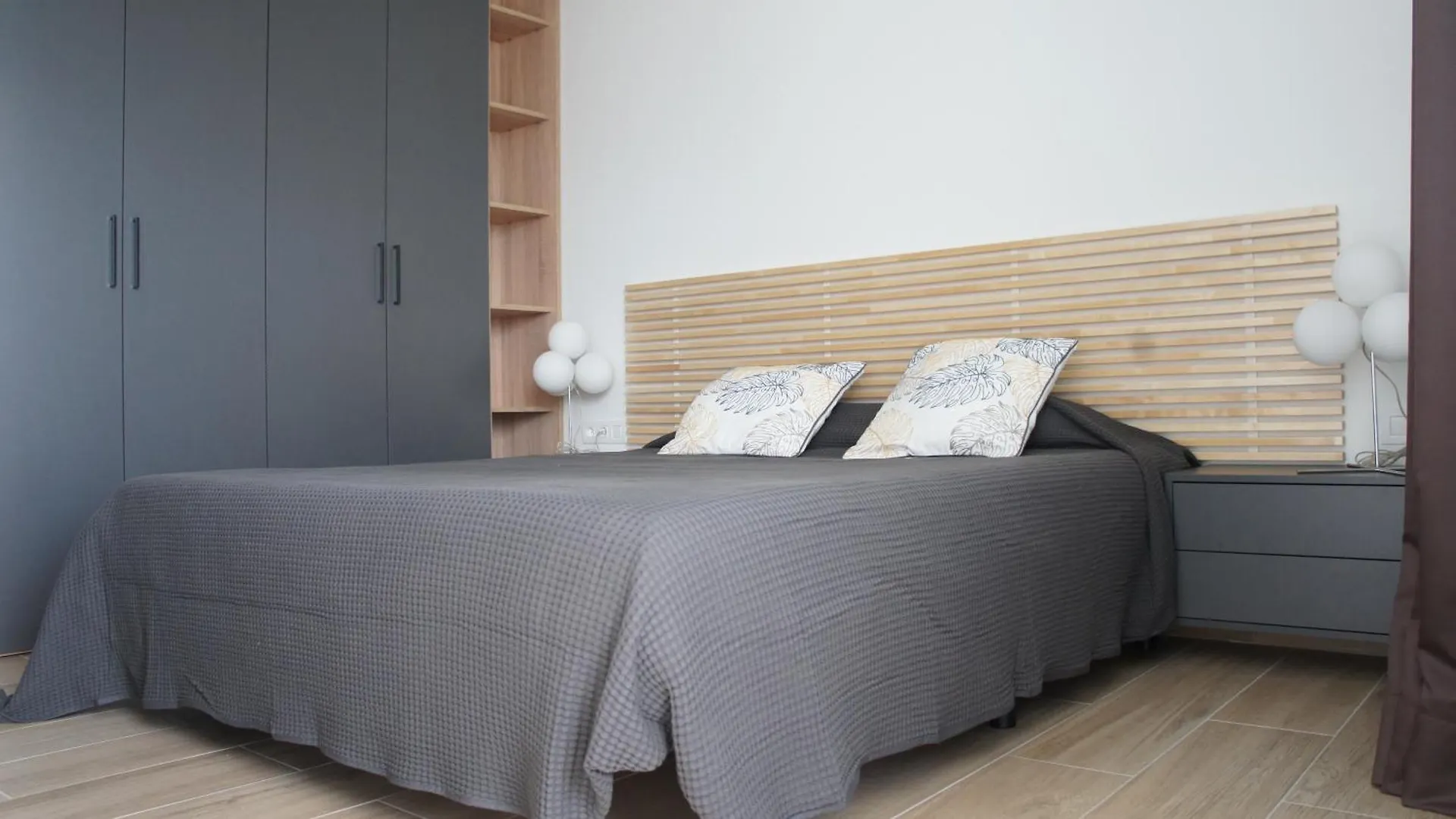 Apartamentos La Roca Rentals Torremolinos Apartment